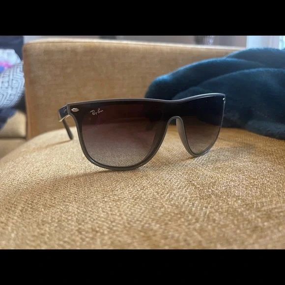 RayBan Sunglasses - Picture 1 of 7